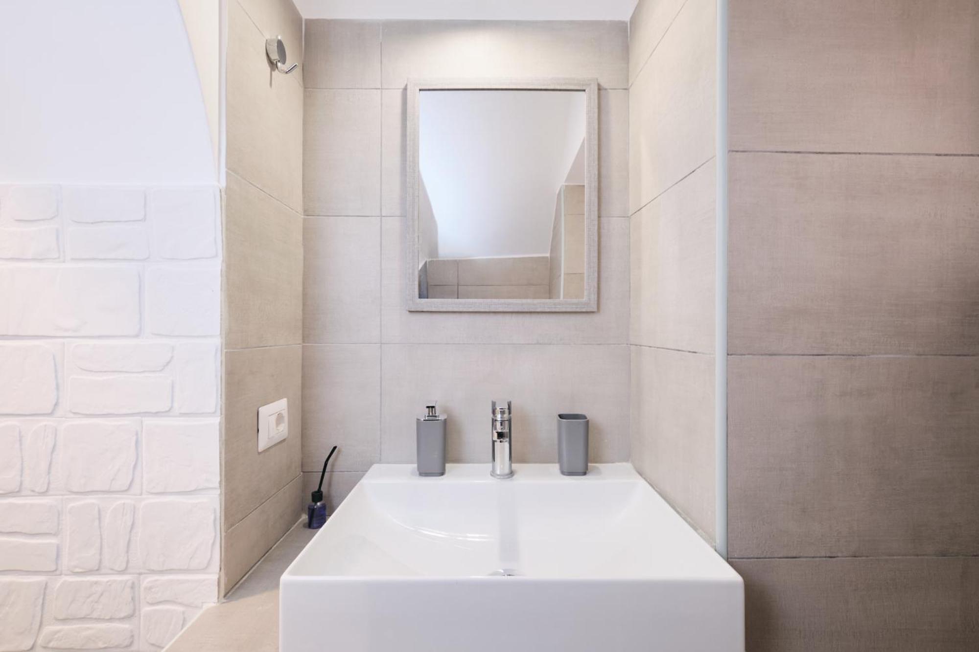 Modern 10 Min From Metro B Free Wifi Appartamento *